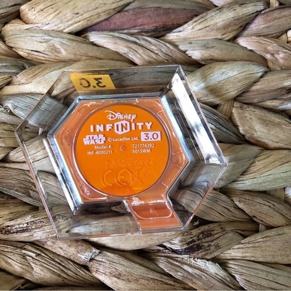 Disney Infinity: Y-Wing Starfighter (2015) - Picture 2 of 2